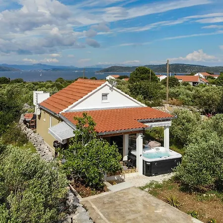 Lila Villa Mali Drvenik