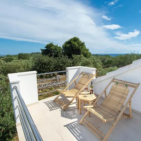 Lila Villa *