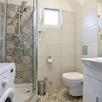 Lila Villa