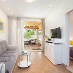 Lila Villa *