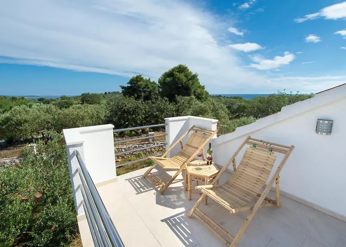 Lila Villa *